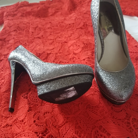 GORGEOUS AUTHENTIC Michael KORS COLLECTION PLATFOR - Picture 3 of 4